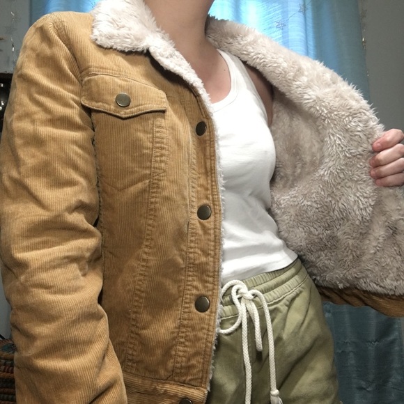 ⭐️SOLD⭐️Khaki Corduroy Jacket - Picture 7 of 11